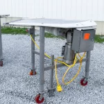 Turn conveyor, 90 degree, flat top, single speed