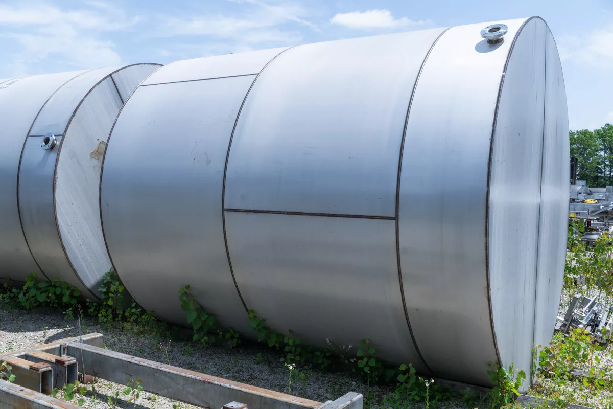 Tank, stainless steel, 10 ft high, 8 ft diameter, flat bottom